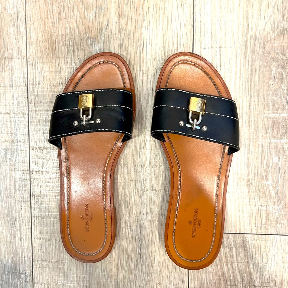 Louis Vuitton. Lock It Flat Mule